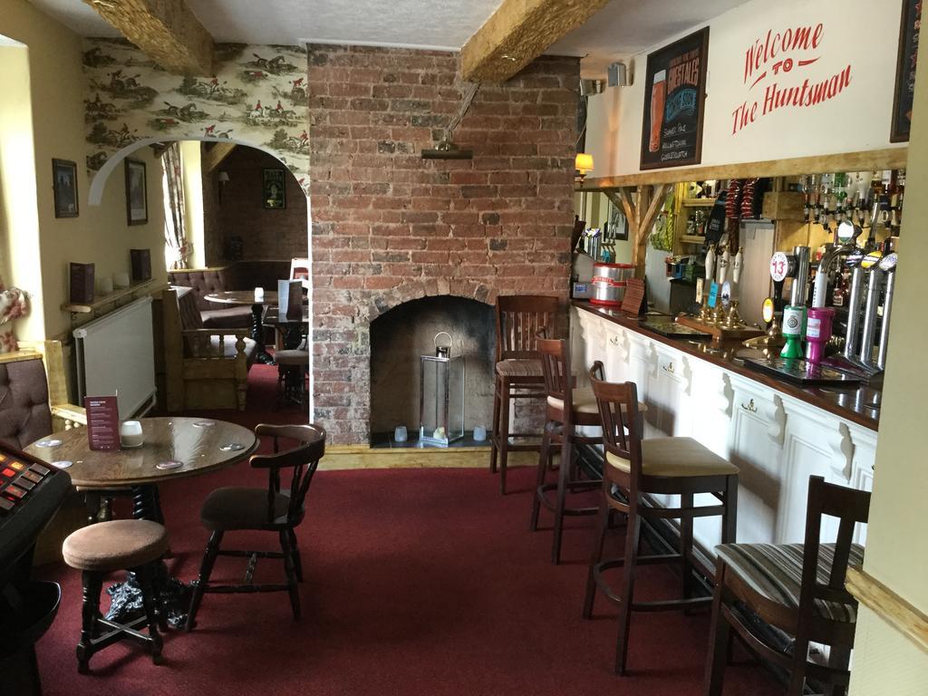 The Huntsman Hotel Cheadle  Exterior photo