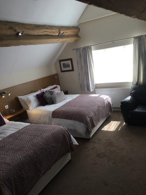 The Huntsman Hotel Cheadle  Room photo