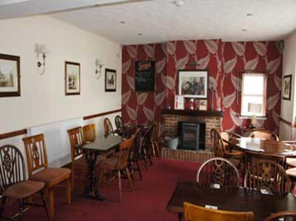 The Huntsman Hotel Cheadle  Exterior photo